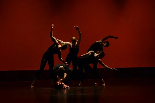 Contemporary dance classes in Oxford