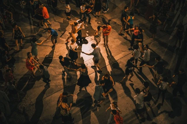 Salsa dance classes in Oxford